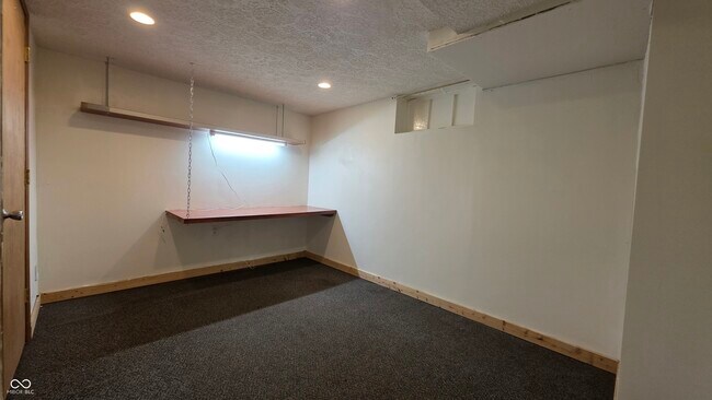 Building Photo - 3848 E Pleasant Run Parkway North Dr