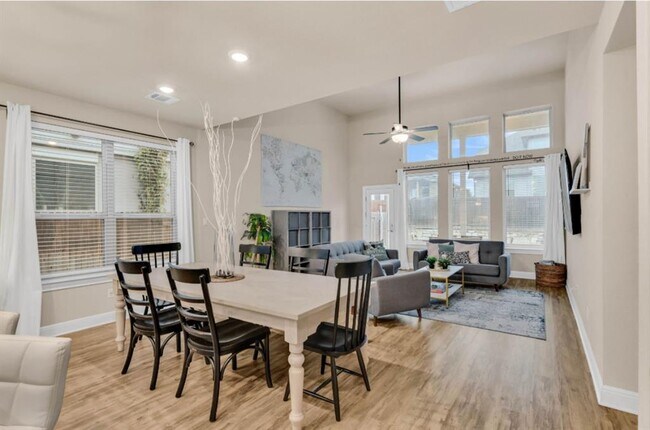 Building Photo - 129 Birkshire Dr