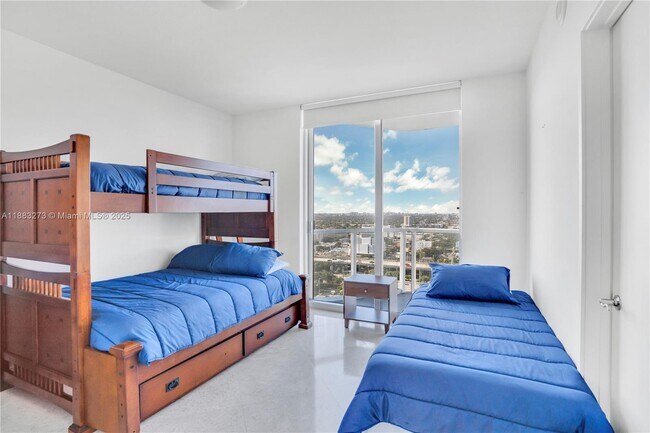 Building Photo - 185 SW 7th St