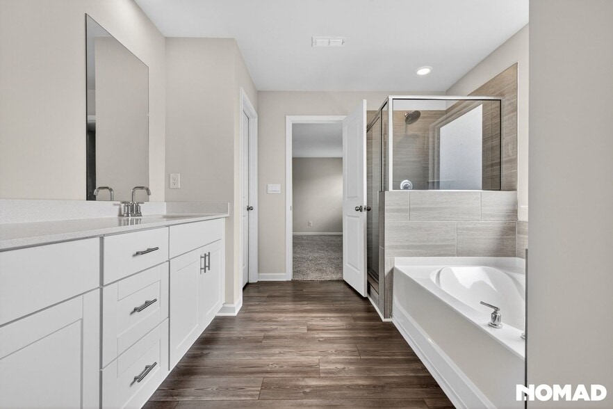 Building Photo - 6039 Hickory Crk Ct