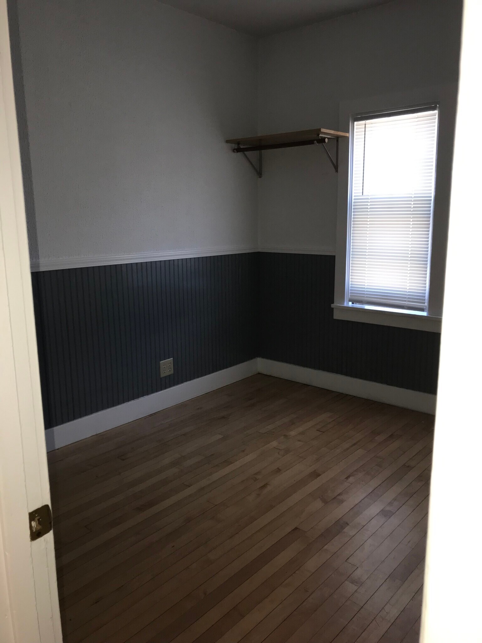 Building Photo - 529 N 4th St