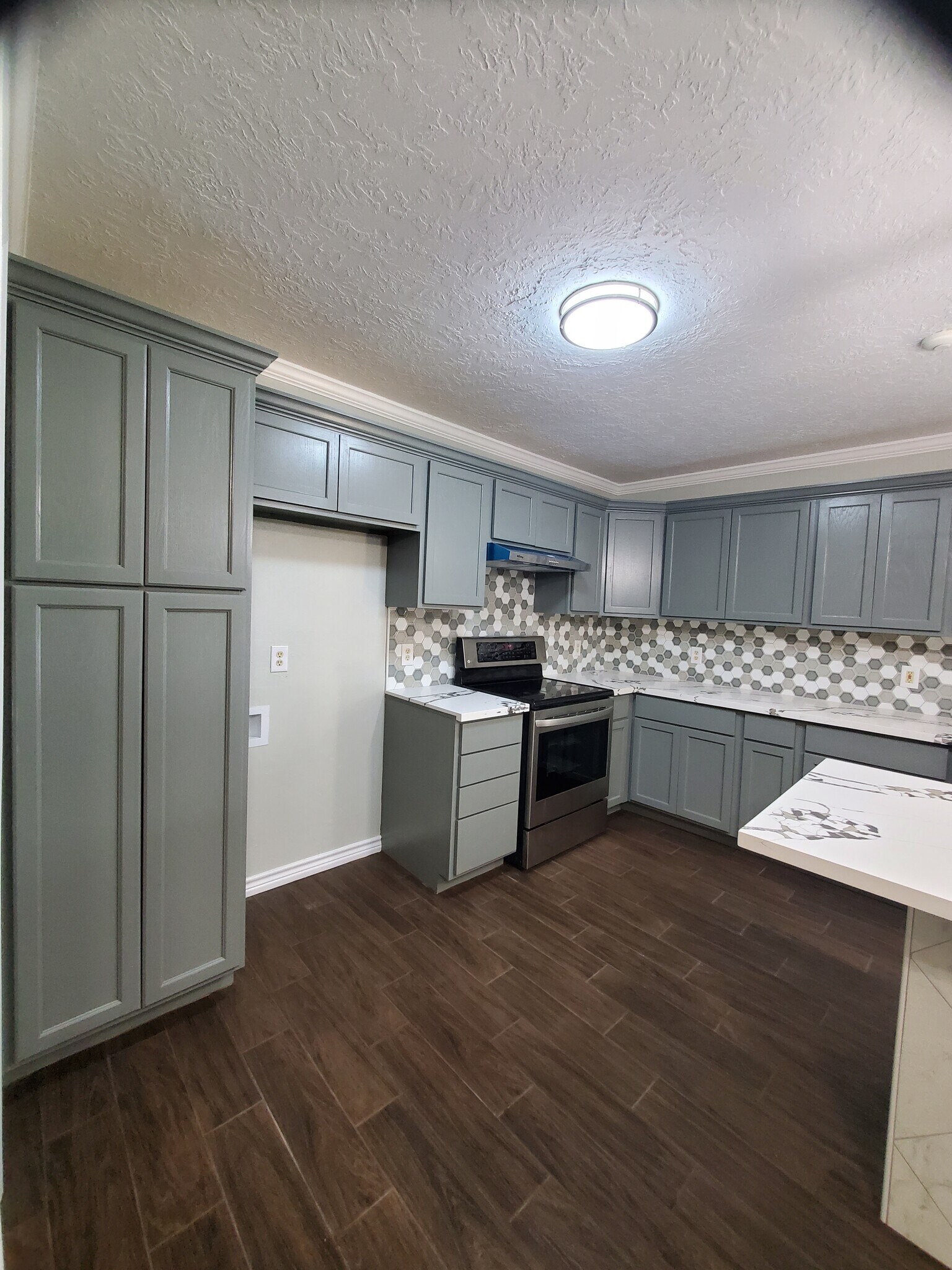 Building Photo - 7801 Barryknoll Ln