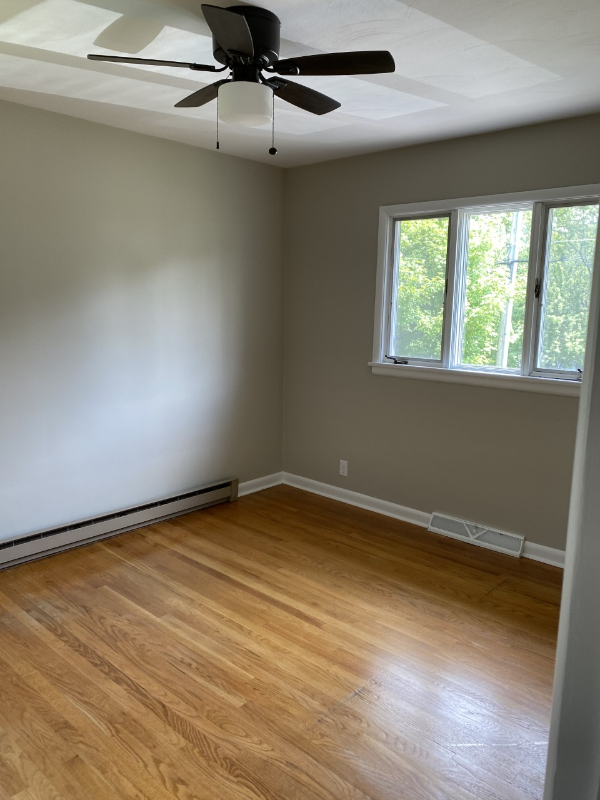 Building Photo - 102 Chaumont Dr
