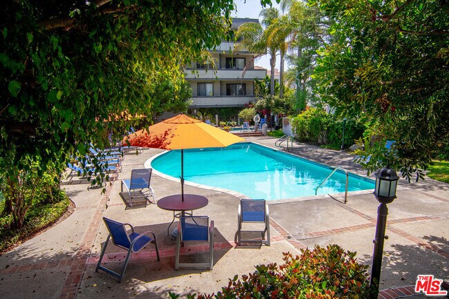 Building Photo - 306 Bora Bora Way