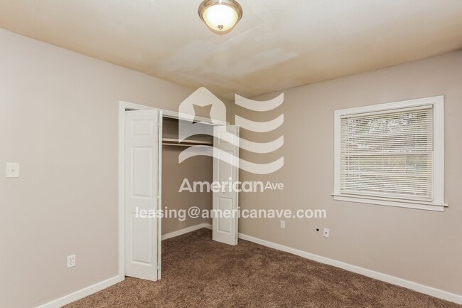 Building Photo - 3644 Meadow Ln