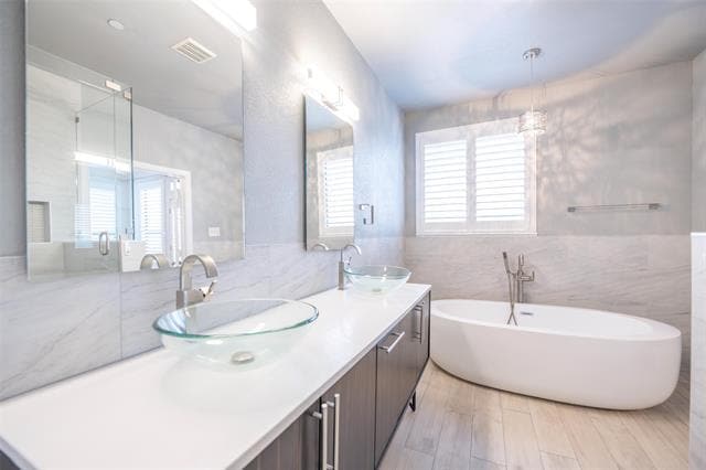 Building Photo - 5701 Pantheon Ct