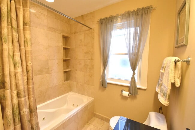 Building Photo - 3855 N Nora Ave