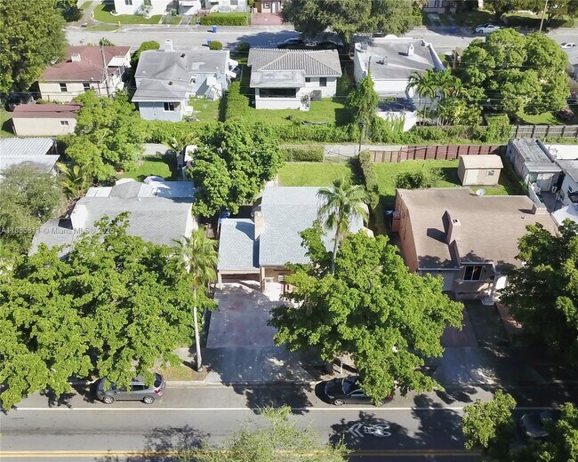 Building Photo - 937 NW 46th St