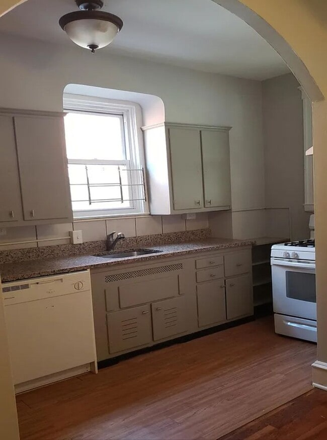 Building Photo - 3133 N Calvert St