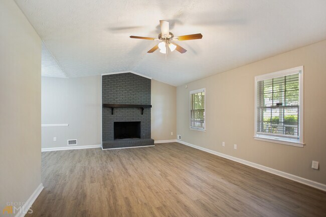 Building Photo - 1605 Sugar Plum Dr SW