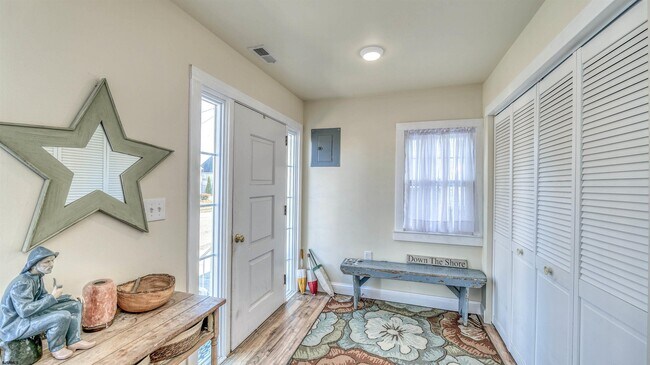 Building Photo - 126 N Buffalo Ave