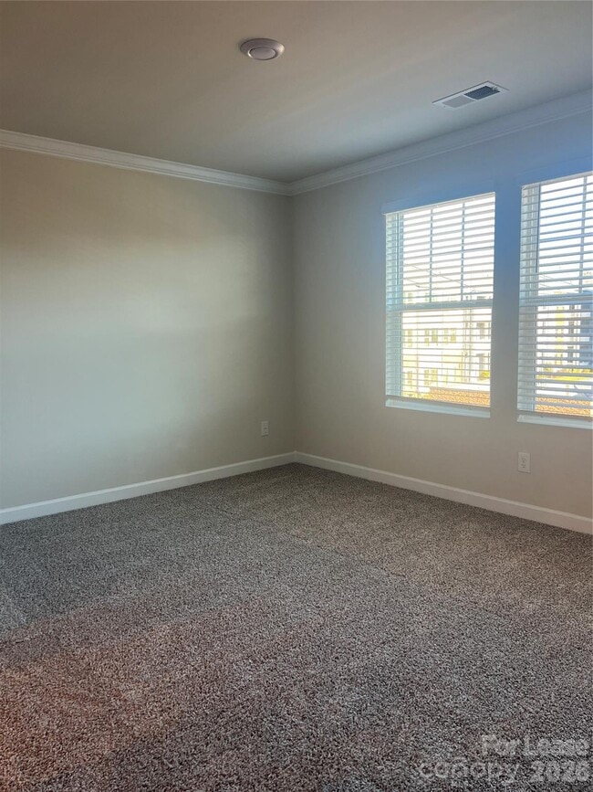 Building Photo - 3718 Memorial Pkwy