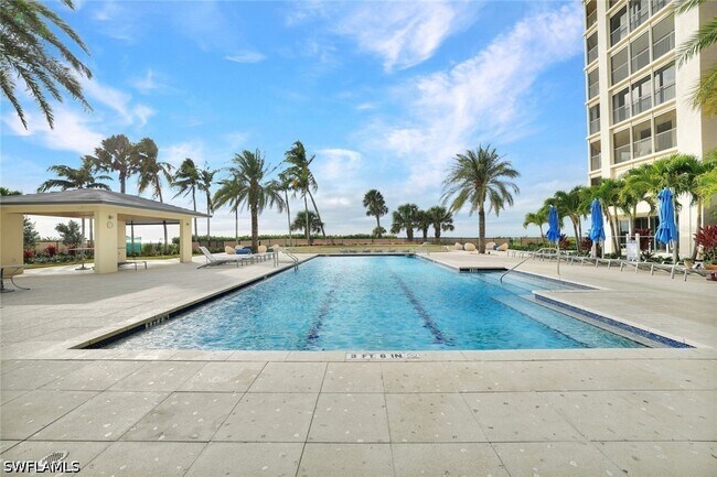Building Photo - 4051 Gulf Shore Blvd N