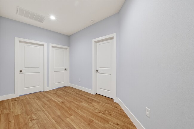 Building Photo - 10021 Alfred Ln