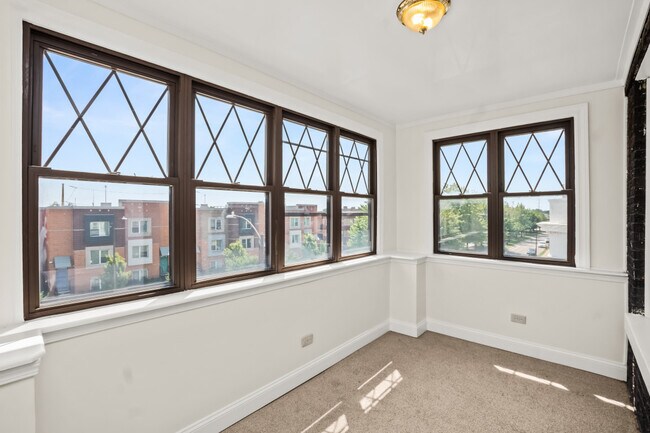 Building Photo - 6144 S Indiana Ave