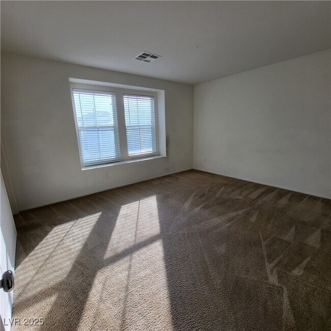 Building Photo - 9282 Keystone Ridge Ave