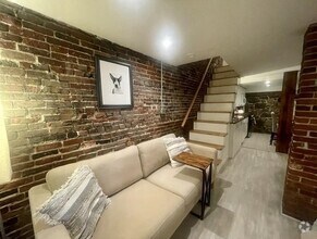 Building Photo - 37 Grove St