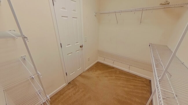 Building Photo - 71 Abigail Way