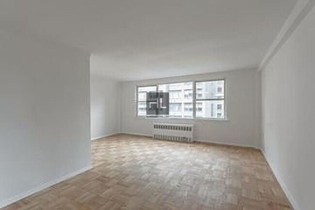 Building Photo - EAST 55 STREET
