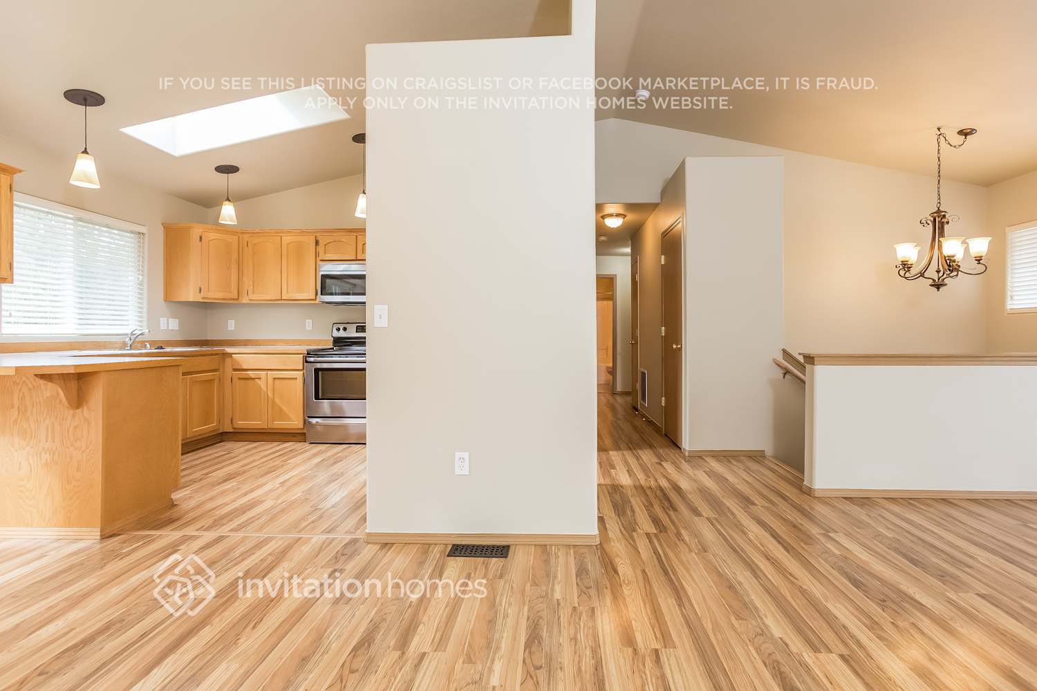 Building Photo - 7400 46th Pl NE