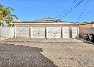 Building Photo - 853 W 23rd St