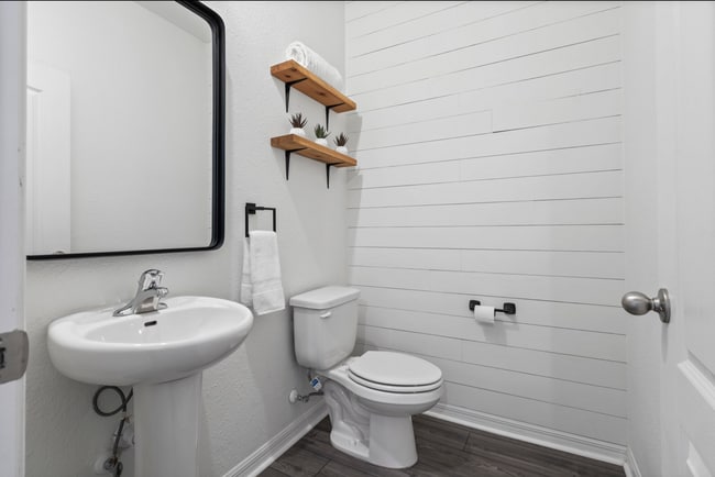 Building Photo - 145 Brybar Dr