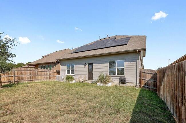 Building Photo - 2305 Bettylou Ln