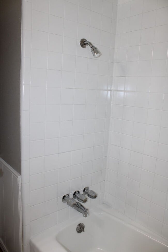 Building Photo - ALL NEW!