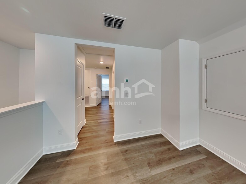 Building Photo - 6431 Atlantic Bch Ave