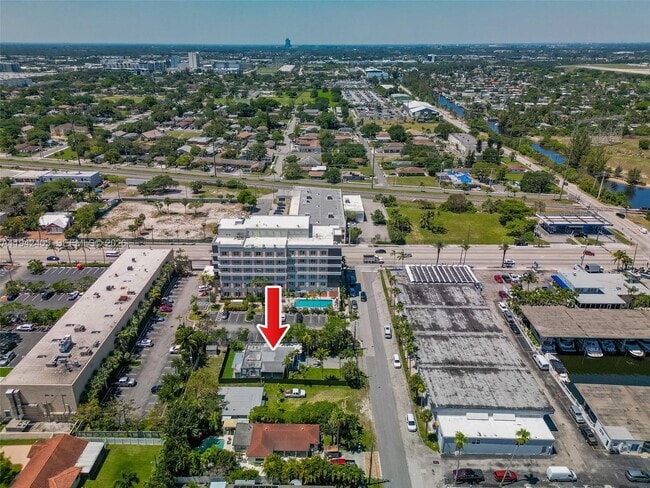 Building Photo - 19 NE 3rd St