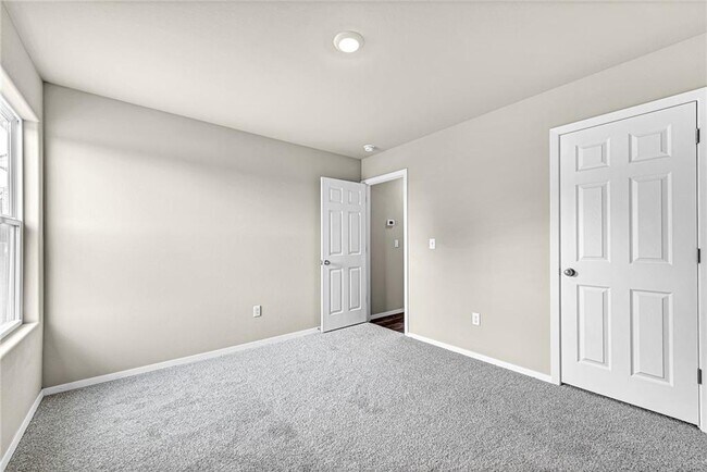 Building Photo - 2766 W Azurite St