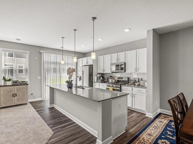 Shared Kitchen - 10896 Territorial Trl