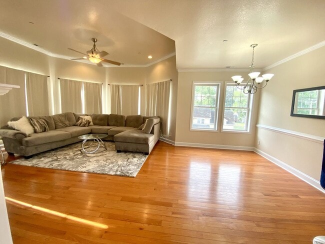 Building Photo - Broad Creek