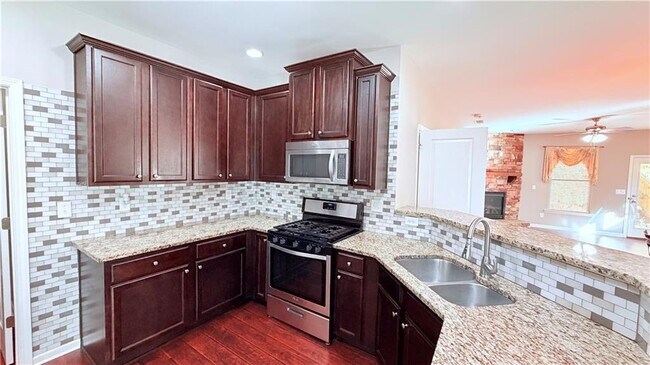 Building Photo - 2366 Proctor Creek Enclave