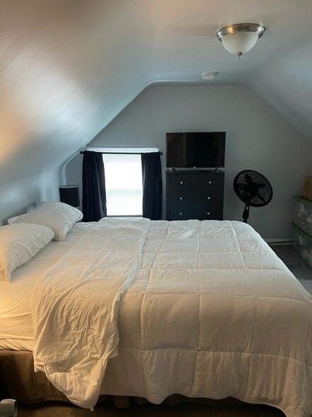 2nd Floor Bedroom #2 - 1350 Barr Ave