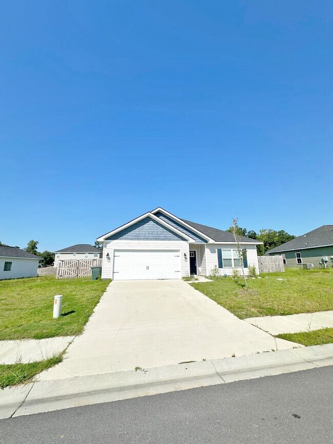 Primary Photo - 158 Stout Ln