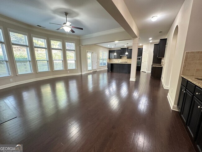 Building Photo - 5605 Upper Creek Ct