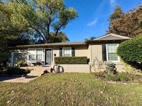 Building Photo - Adorable 3-1-1 Arlington