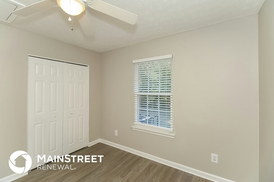 Building Photo - 6695 Emerald Pointe Cir