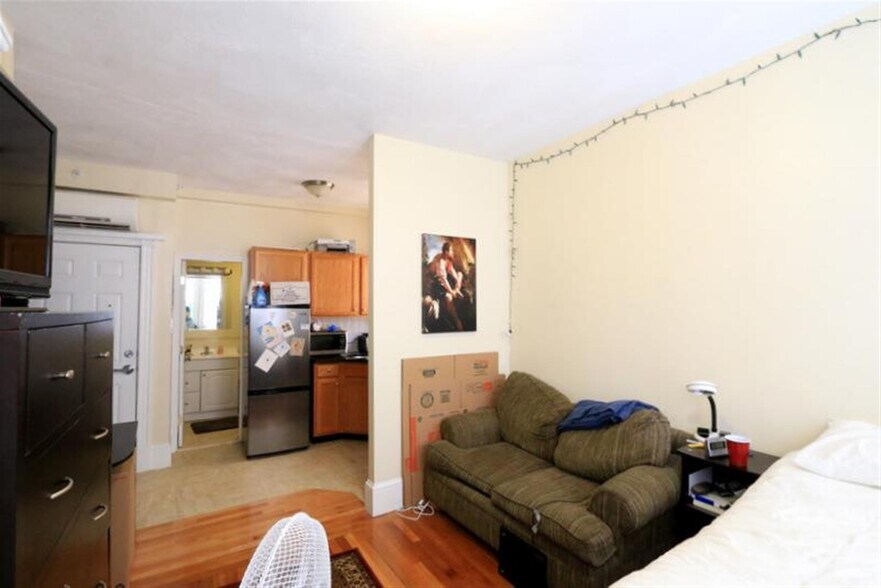 Building Photo - 85 Hancock St