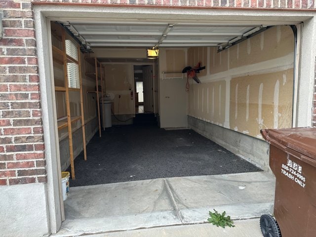 Building Photo - 136 Arlington Way