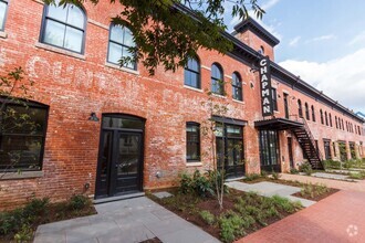 Building Photo - Historic & Modern: Luxury @ Chapman Stables