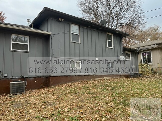 Building Photo - Updated Duplex, Fort Osage School District