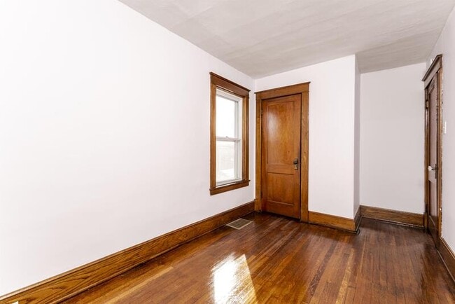 Building Photo - 645 Pawling Ave