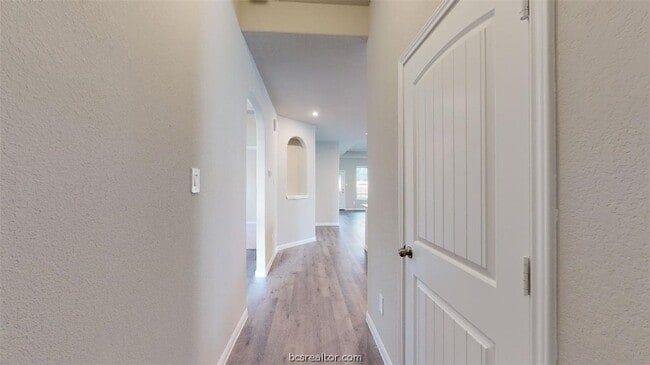 Building Photo - 5789 Cerrillos Dr