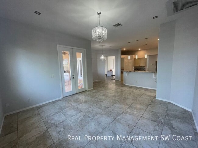 Building Photo - 816 Grand Rapids Blvd