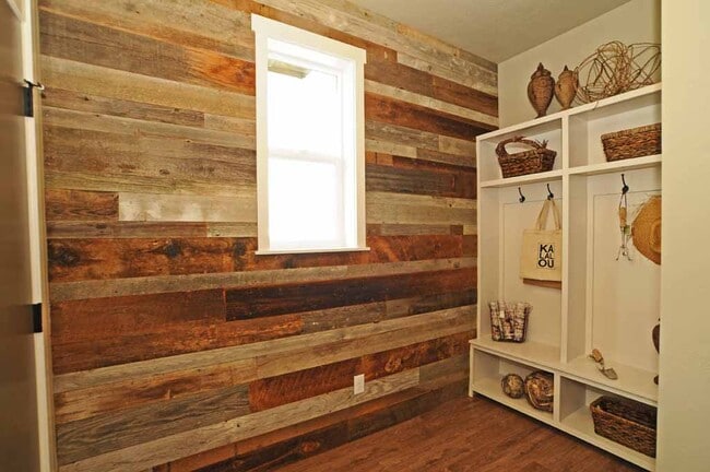 Building Photo - 314 S Truss Ave