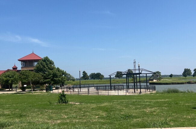 Building Photo - 2765 Alice Wy