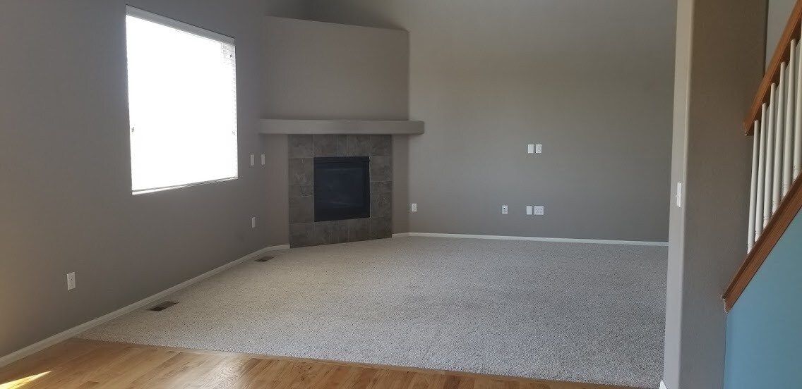 Family Room - 15455 Carob Cir