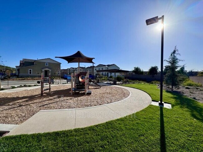 Building Photo - 36330 Albus Ave